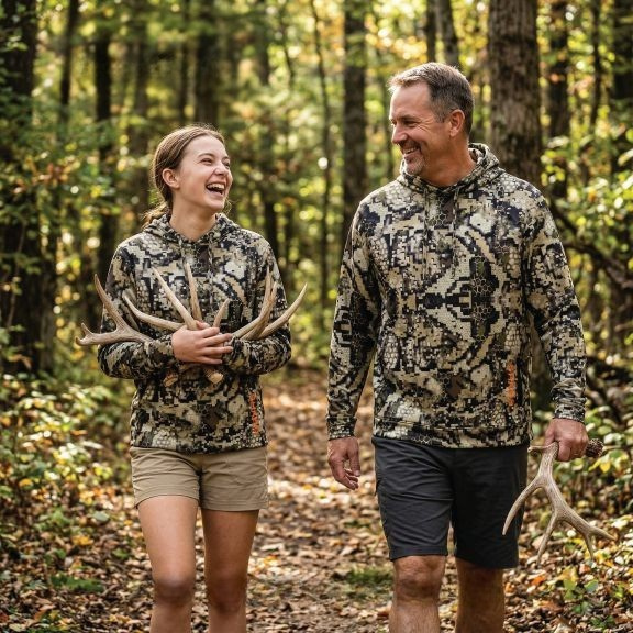 Hunter Camo Hooded Shirt With Zip Pockets